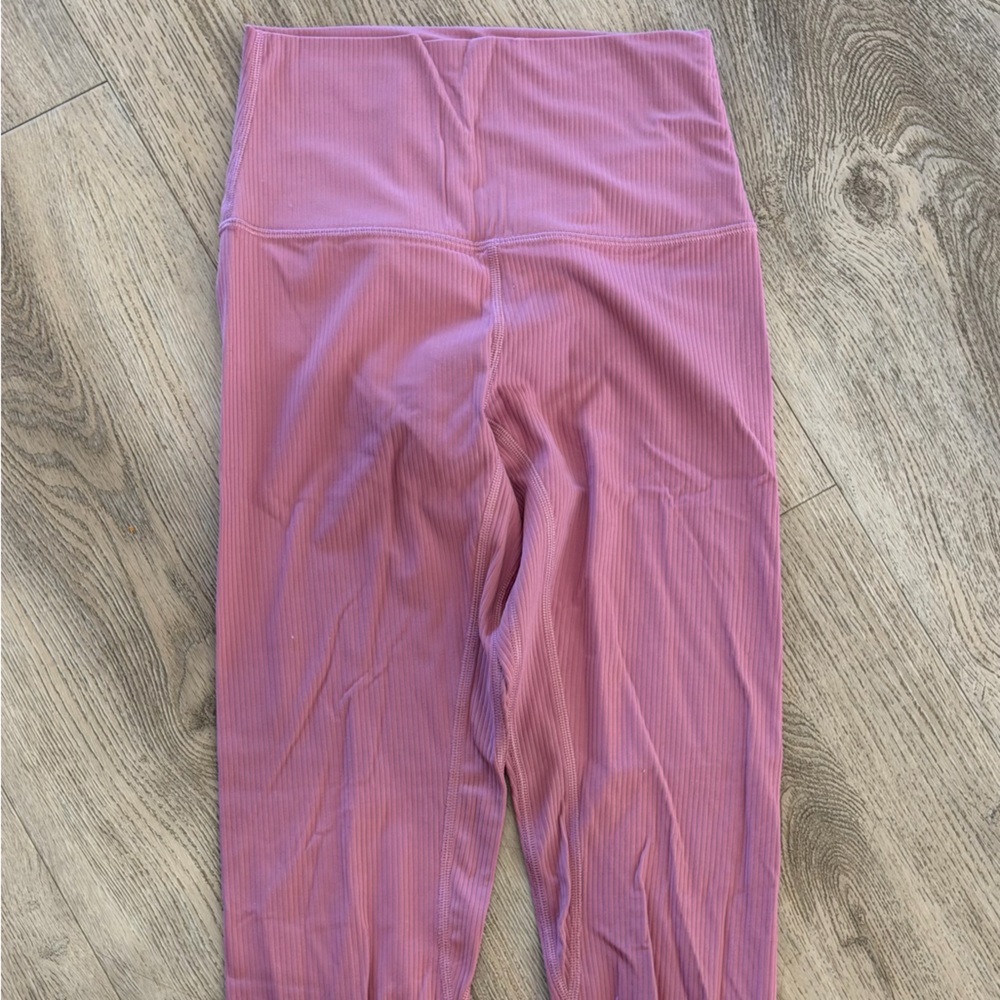 Lululemon 25” ribbed Align leggings